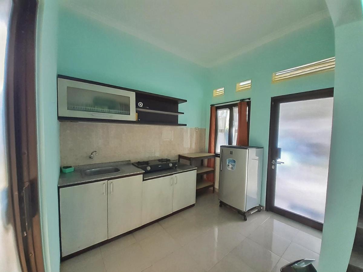 Villa 3 Bedroom Edelweis No. 7 Near Museum Angkut Batu  Exterior foto